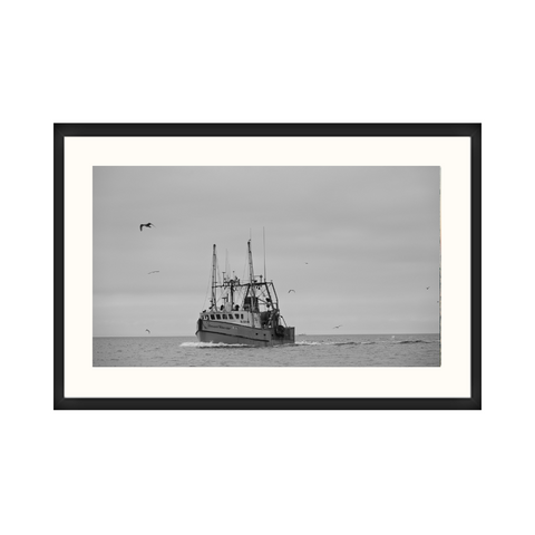 On the Way to Fish, Gosman Montauk (BW) - Classic Collection